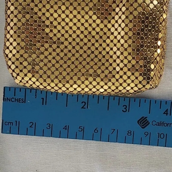 JOAN RIVERS  MESH  GOLD TONE Metal KISS LOCK Evening Cigarette Bag - Picture 2 of 7